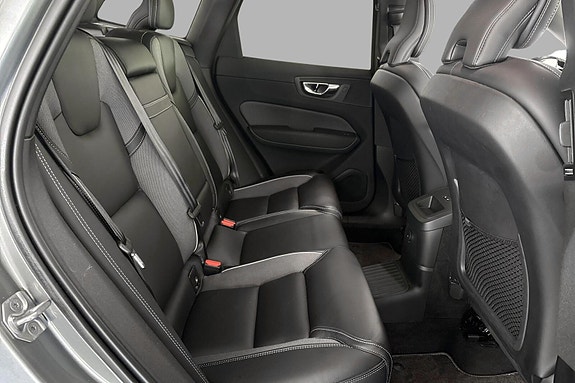 Volvo XC60 27 of 30