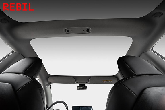 Tesla Model 3 22 of 28