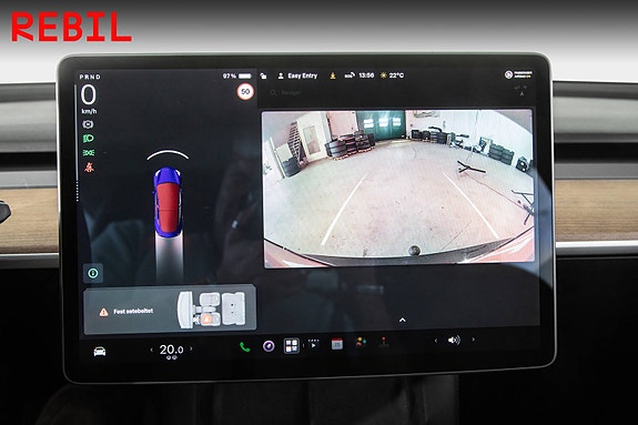 Tesla Model 3 19 of 28