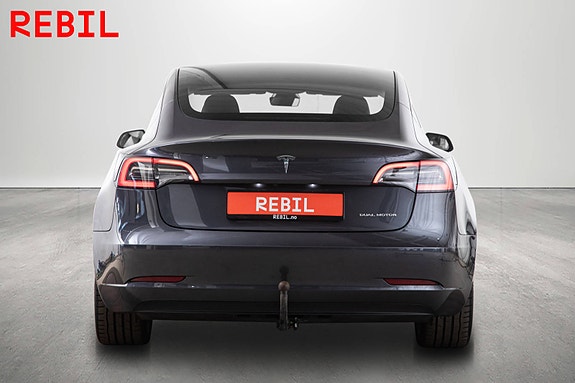 Tesla Model 3 6 of 28