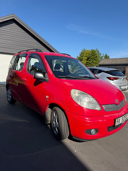 Toyota Yaris Verso 3 of 9