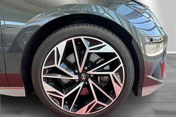 Hyundai Ioniq 6 24 of 30