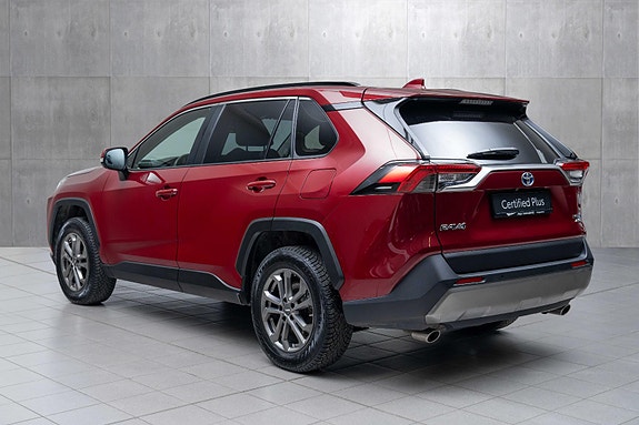 Toyota RAV4 3 of 20