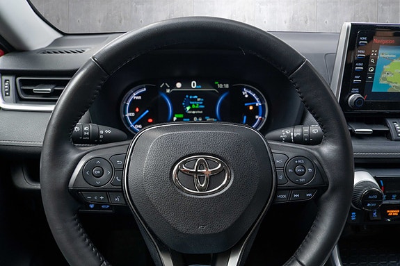 Toyota RAV4 12 of 20