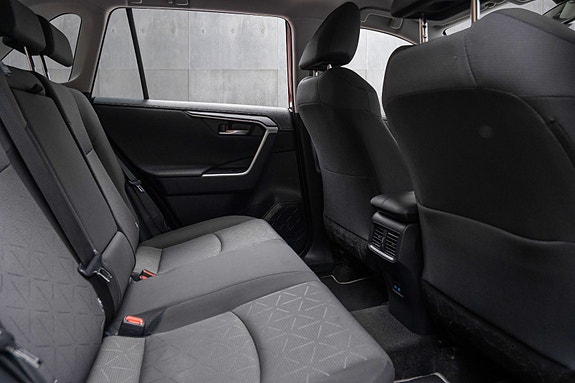 Toyota RAV4 16 of 20