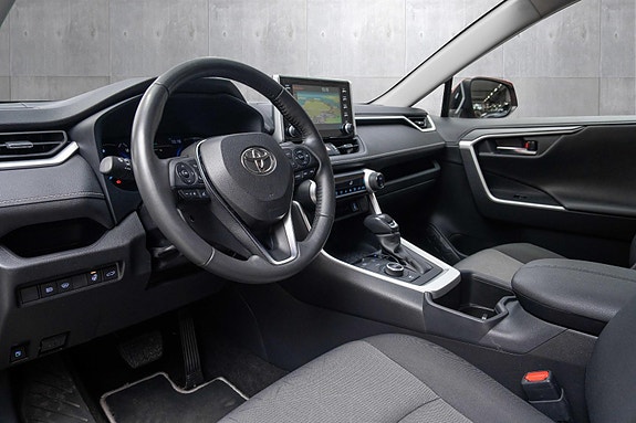 Toyota RAV4 10 of 20