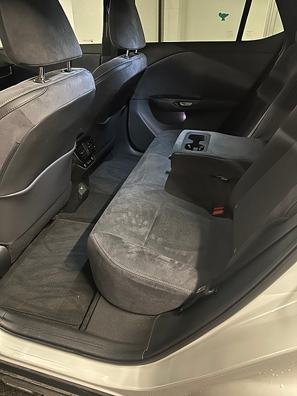Lexus RZ450e 11 of 15