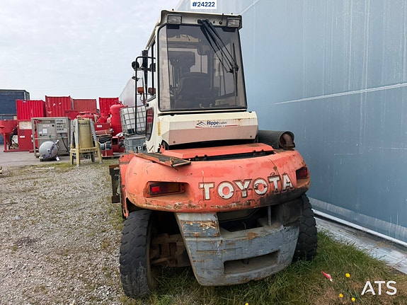 Toyota 5FD70 gaffeltruck med hev og senk på hytta 8 of 30