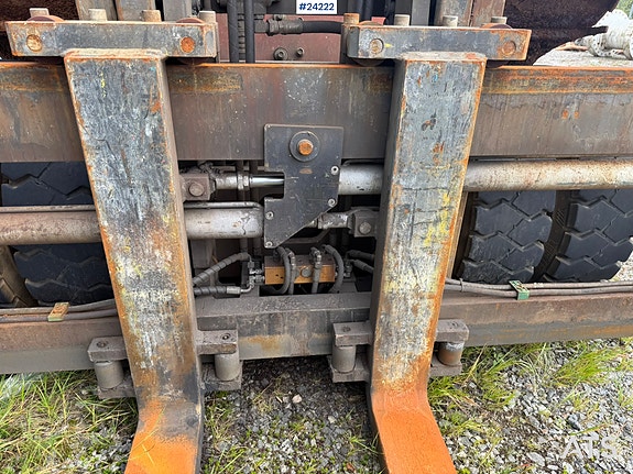 Toyota 5FD70 gaffeltruck med hev og senk på hytta 18 of 30