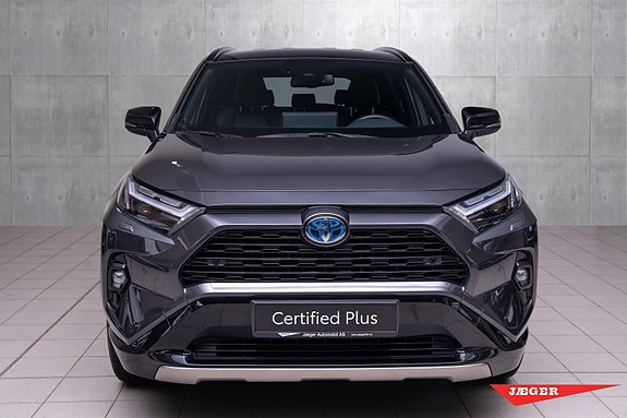Toyota RAV4 8 of 20