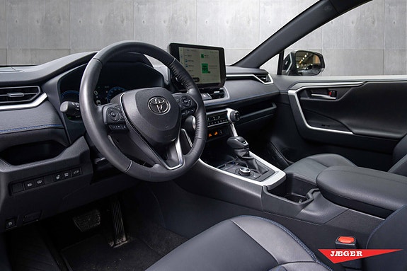 Toyota RAV4 10 of 20
