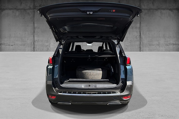Peugeot 5008 14 of 16