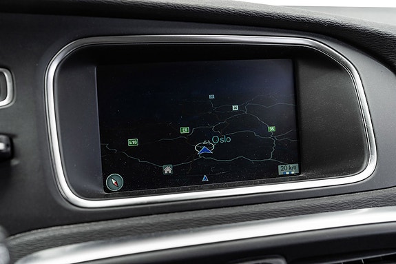 Volvo V40 Cross Country 20 of 25