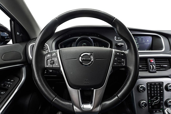 Volvo V40 Cross Country 15 of 25