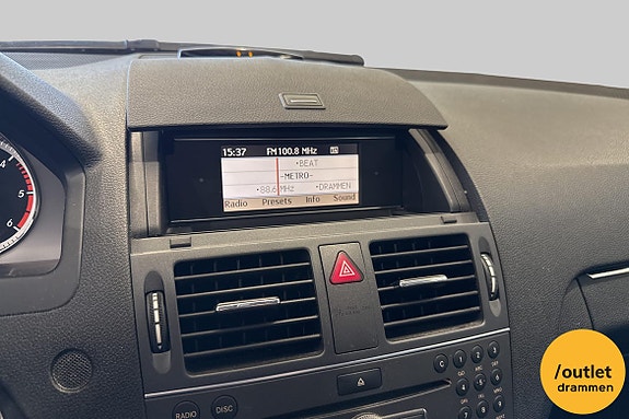 Mercedes-Benz C180 18 of 23