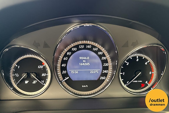 Mercedes-Benz C180 15 of 23