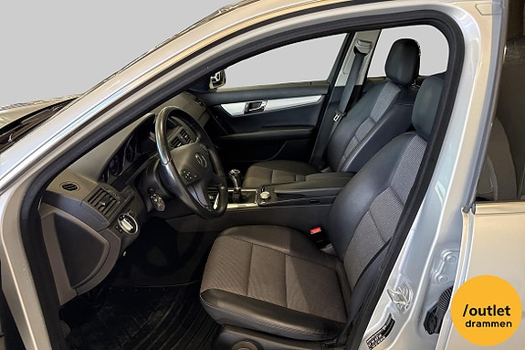 Mercedes-Benz C180 12 of 23