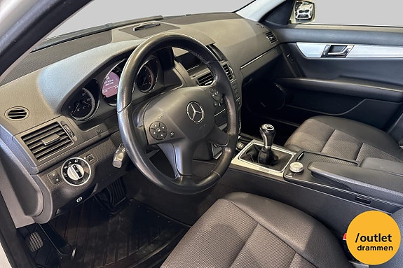 Mercedes-Benz C180 13 of 23
