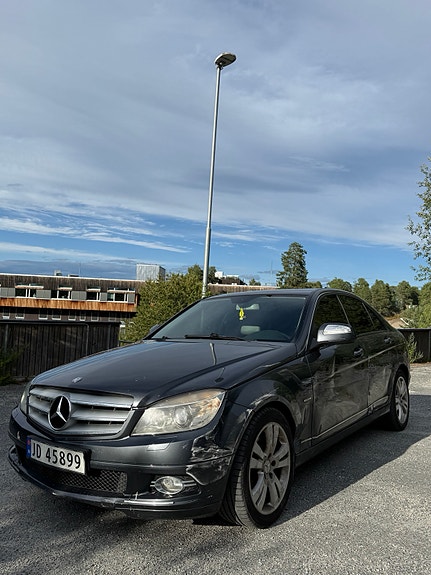 Mercedes-Benz C220 d 7 of 9