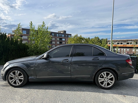 Mercedes-Benz C220 d 5 of 9