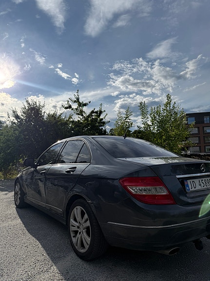 Mercedes-Benz C220 d 6 of 9
