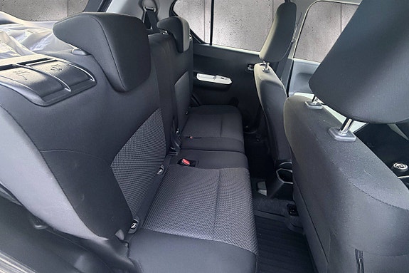 Suzuki Ignis 19 of 23