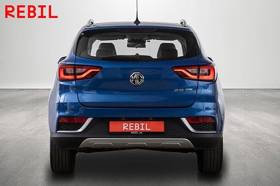 MG ZS EV 6 of 25