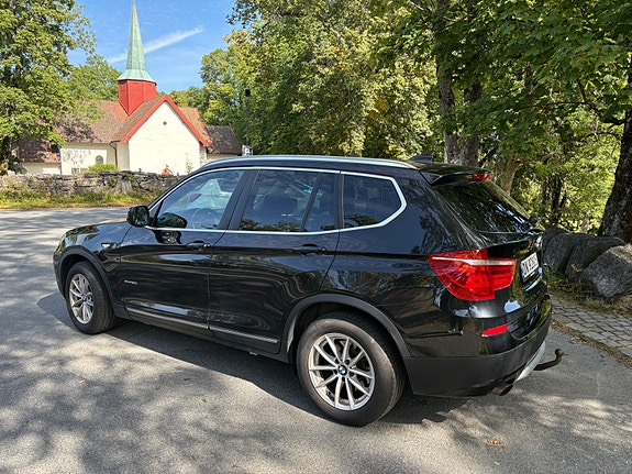 BMW X3 2 of 8