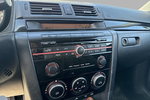Mazda 3 14 of 27