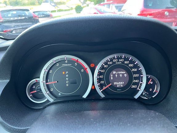 Honda Accord 18 of 26