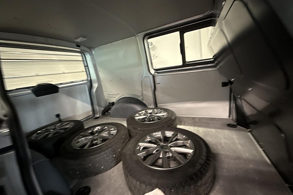 Volkswagen Transporter 22 of 24