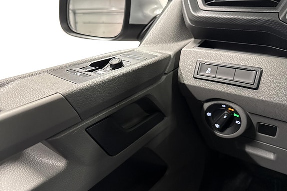 Volkswagen Transporter 17 of 24