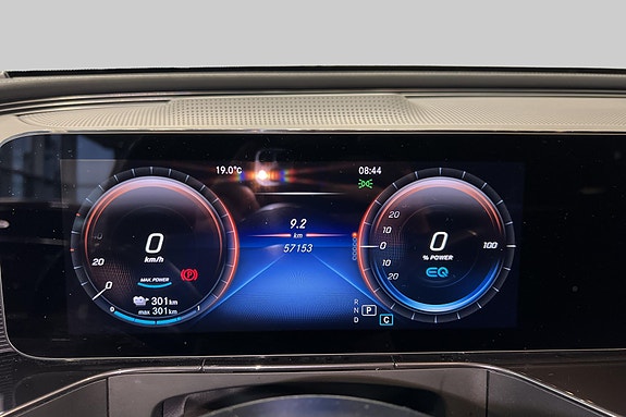 Mercedes-Benz EQC400 19 of 24