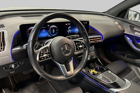 Mercedes-Benz EQC400 12 of 24