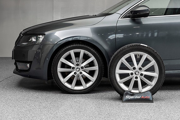 Skoda Octavia 5 of 29