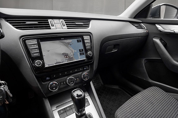 Skoda Octavia 17 of 29