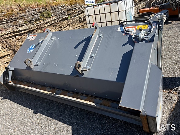 Vama ETH250 hydraulisk strøkasse / sandstrøer 2 of 11