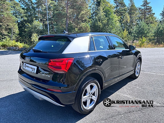 Audi Q2 5 of 30