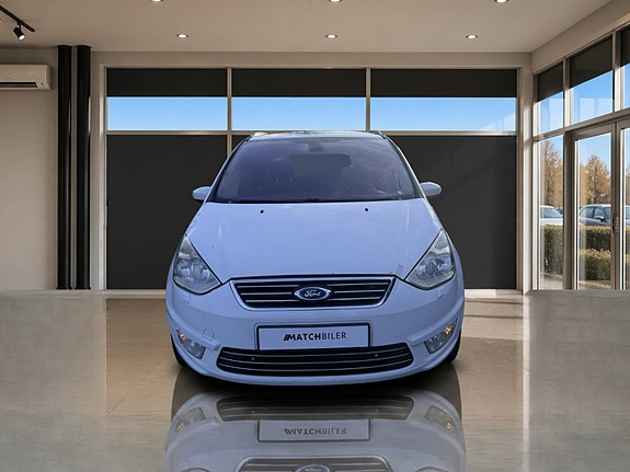 Ford Galaxy 10 of 30
