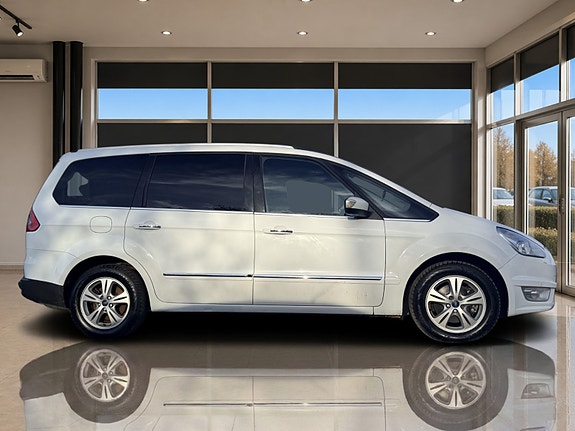 Ford Galaxy 8 of 30