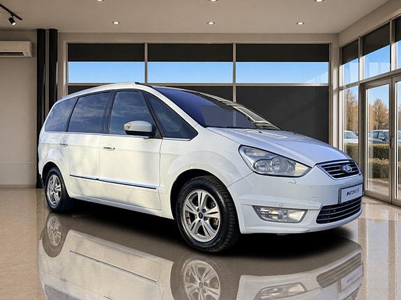 Ford Galaxy 9 of 30