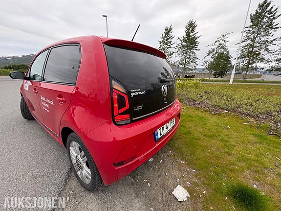 Volkswagen UP! 4 of 7
