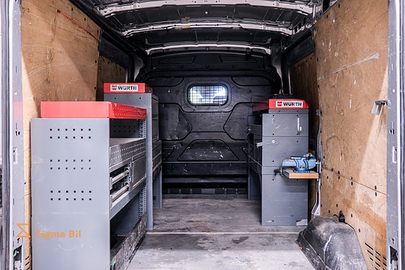 Ford Transit 13 of 30