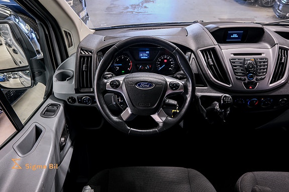 Ford Transit 25 of 30