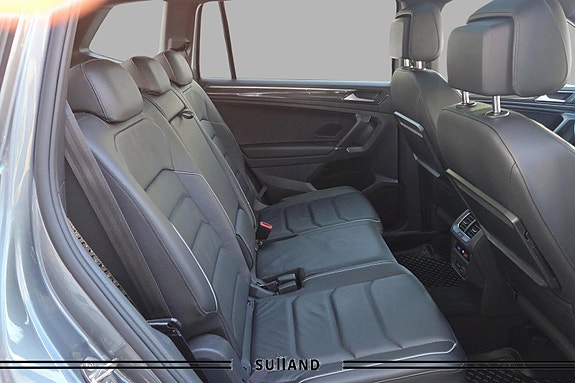 Volkswagen Tiguan Allspace 16 of 19