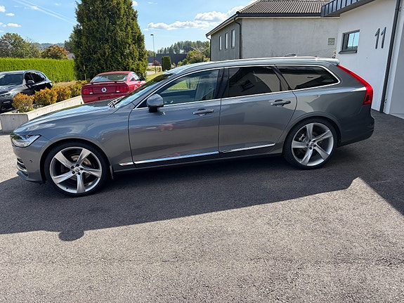 Volvo V90 13 of 30