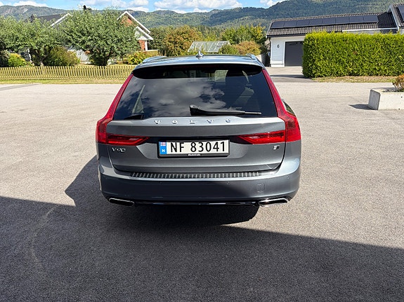 Volvo V90 8 of 30