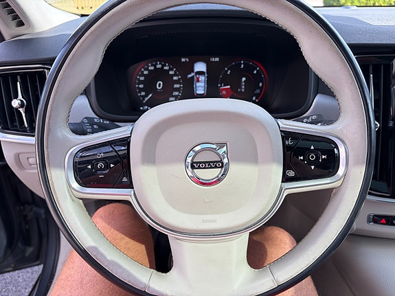 Volvo V90 22 of 30