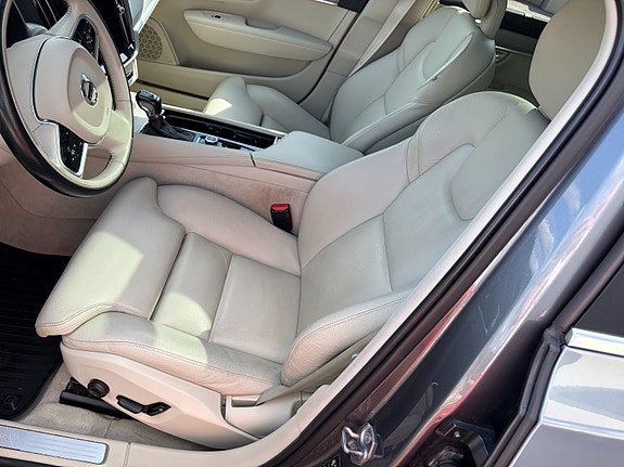 Volvo V90 17 of 30