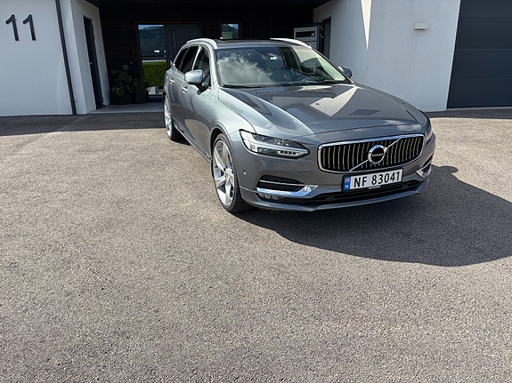 Volvo V90 2 of 30